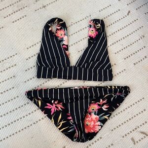 BILLABONG REVERSIBLE BIKINI